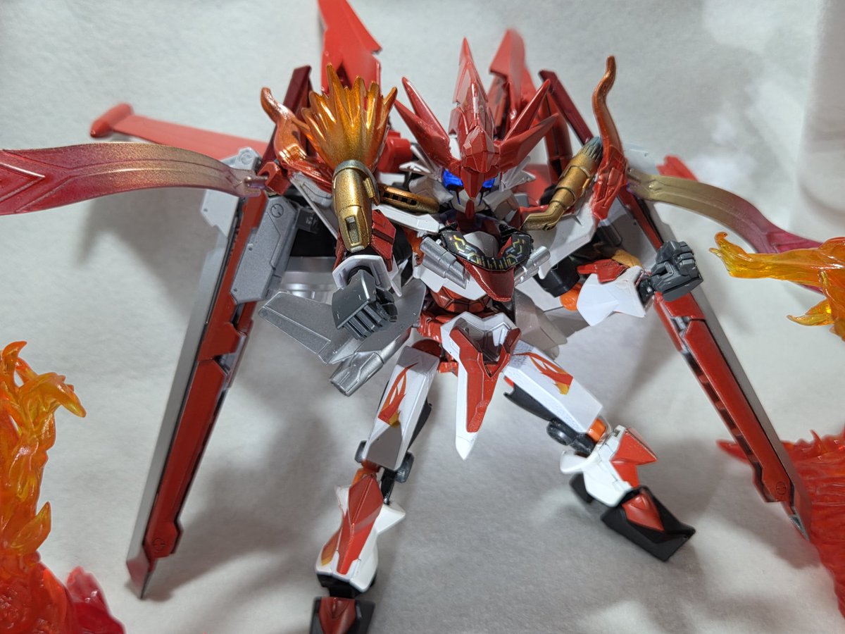 KT_yukitaka's tweet photo. テーマ1で行きます
LBXオーディーンMk-2YC真炎型(しんほむらがた)
ユキタカのオリジナル機体オーディーンMk-2YCをさらに改修した機体🔥

#鹿ダンコンテスト
#LBX
 #ダンボール戦機 https://t.co/SSOXQxwKpk