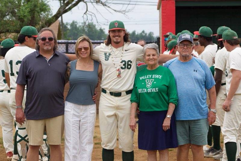 MVSUDevilSports's tweet photo. Celebrating our Delta Devil Baseball Seniors. โพ๐
Thank you for your dedication, leadership and commitment to MVSU.
#ValleyInMotion #eleVate https://t.co/GXY0ZbtuZt