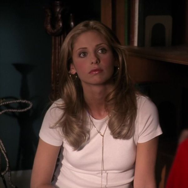phoebe tweet media