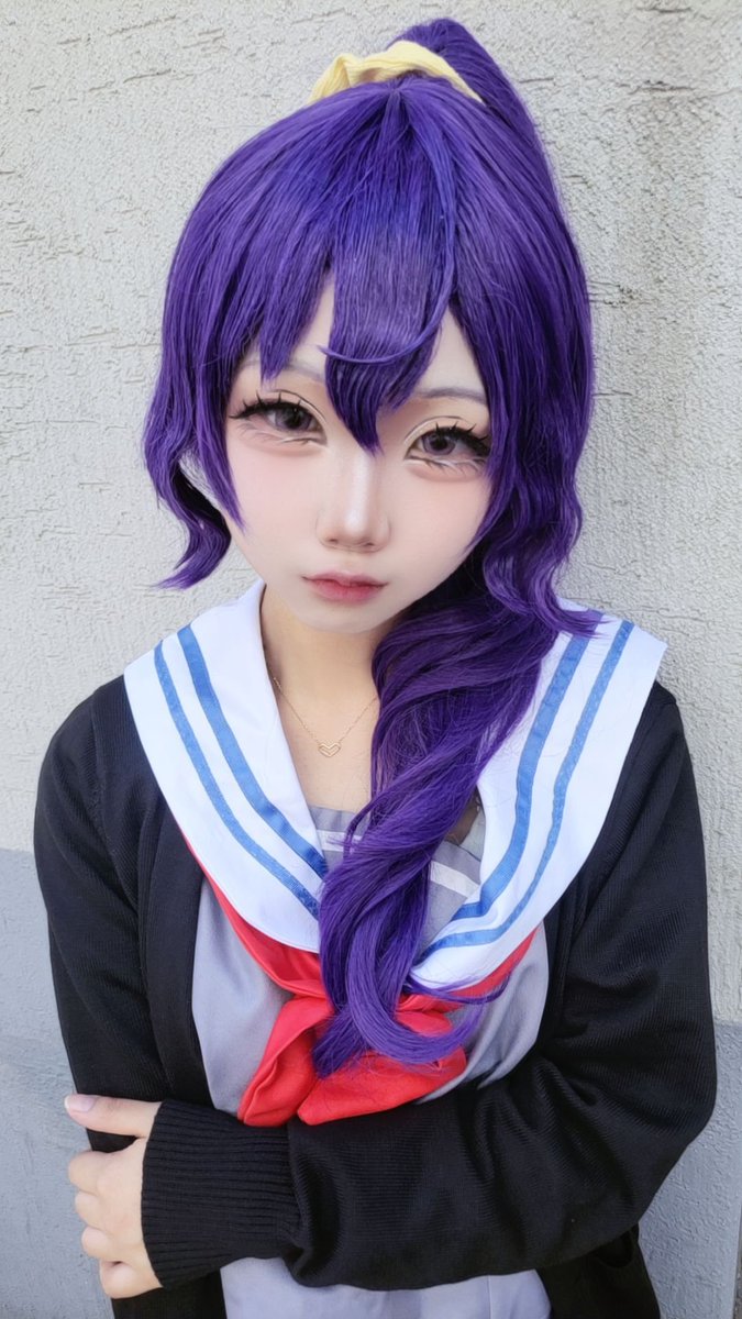 シみ tweet media