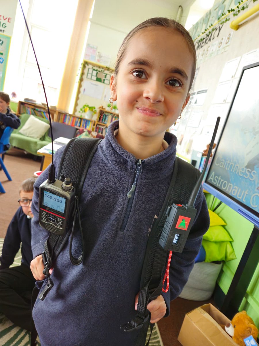 GM0WHS's tweet photo. Huge thanks to all the helpers from Lybster Primary today who helped demonstrate all the radio equipment we use to talk and listen to the Space Station. Really insightful questions for Mr Aitken and he's excited to invite you in for the live contact later in the year @ARISS_Intl https://t.co/SrDfeqgtnJ