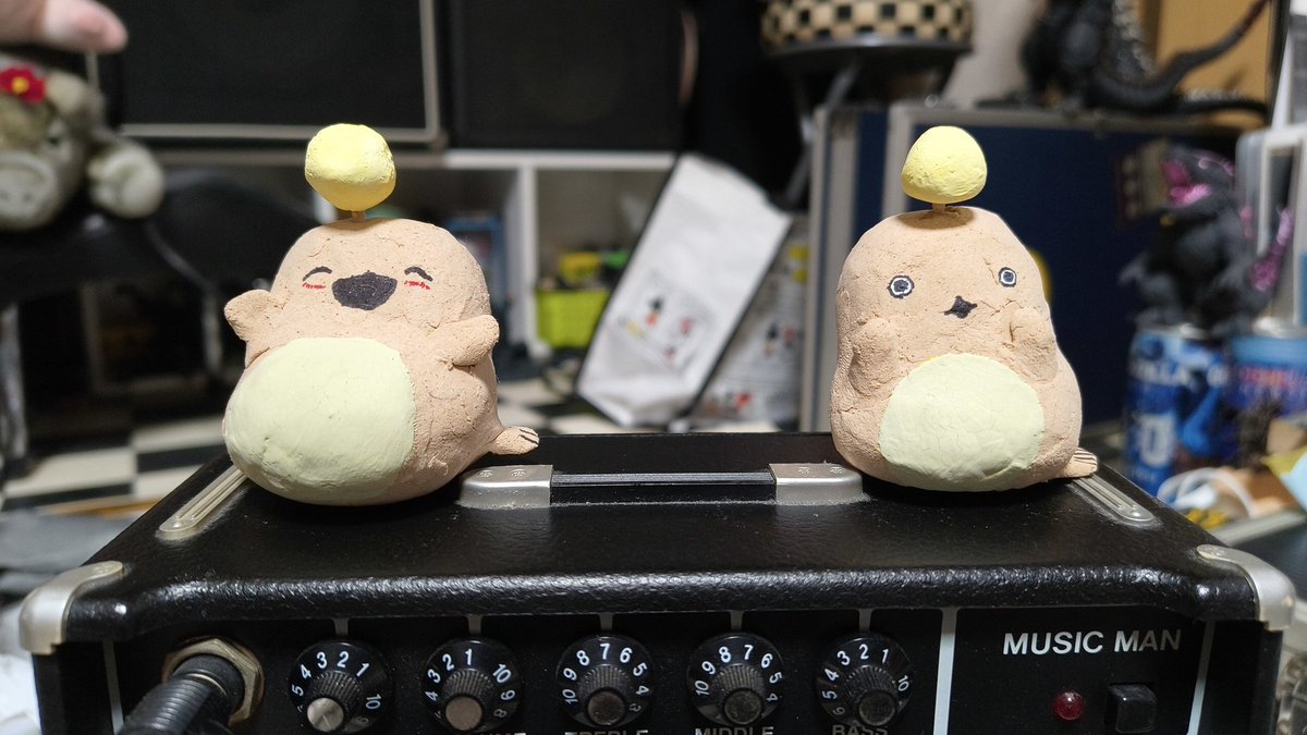 swing8404's tweet photo. ちょい用で買った粘土が余ったのであんこうちゃん作って見ました🤤
#おでかけ子ザメ
#あんこうちゃん https://t.co/L3Kkzx6w9Y