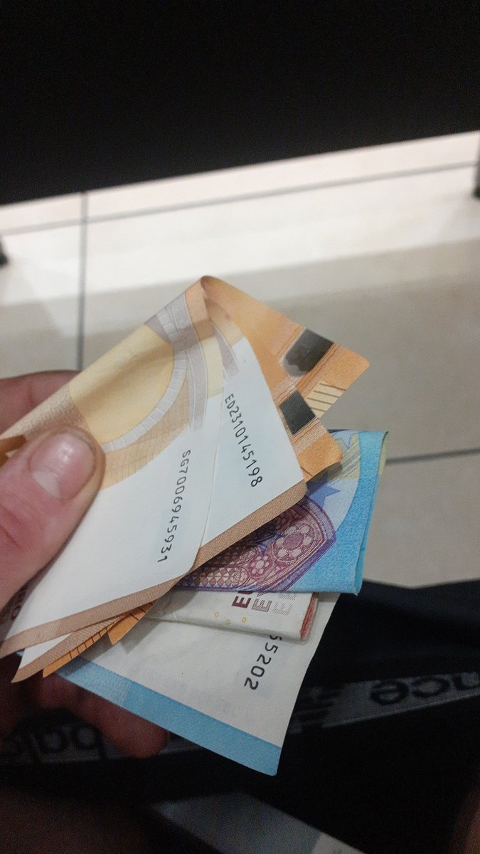 James8927848871's tweet photo. #findom dm me https://t.co/ybUhZagEam
