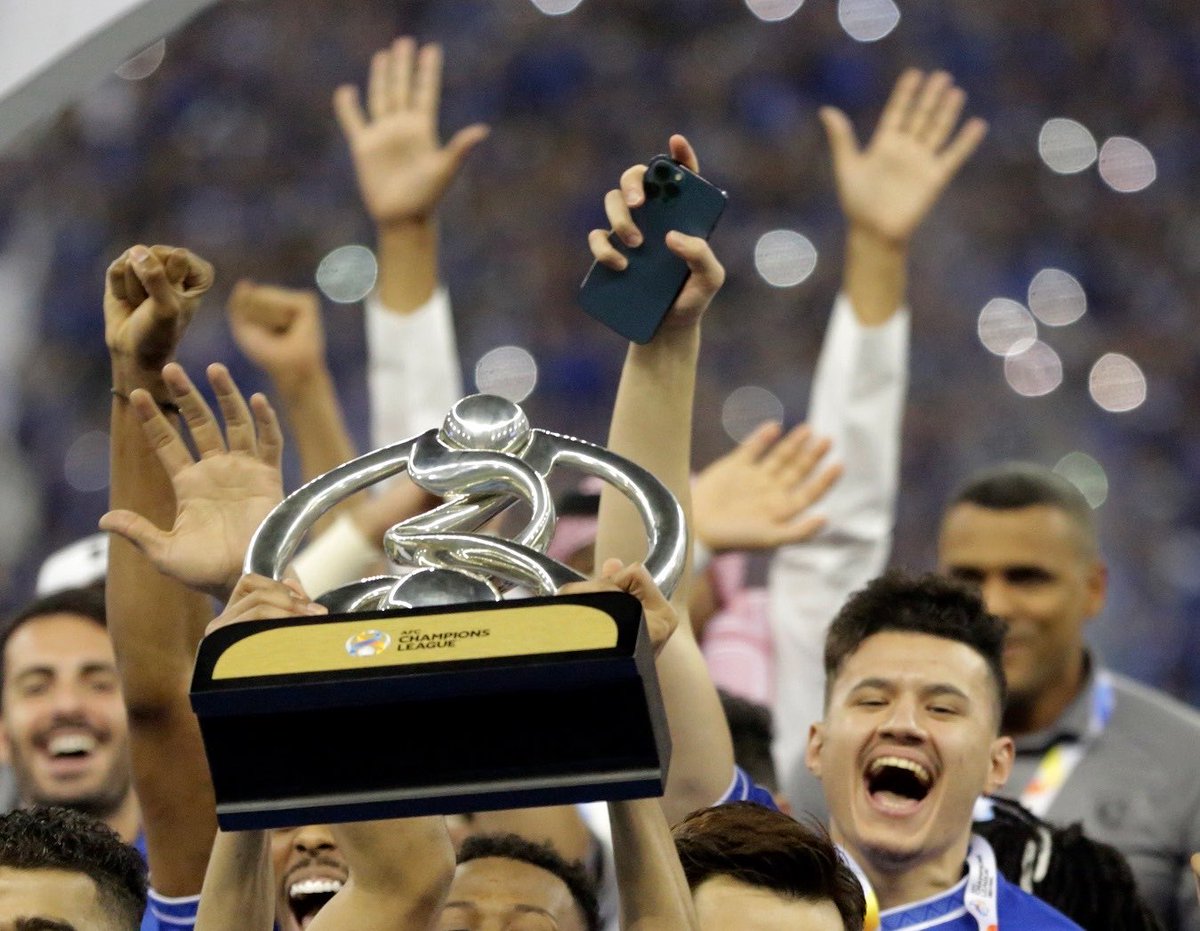 هلالي رايق 💙💙💙 tweet media