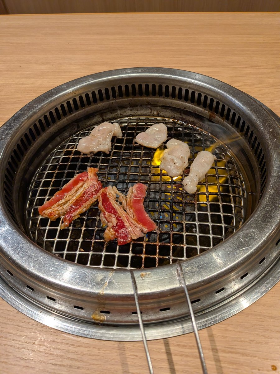 ユートム ID_A かめりあー tweet media