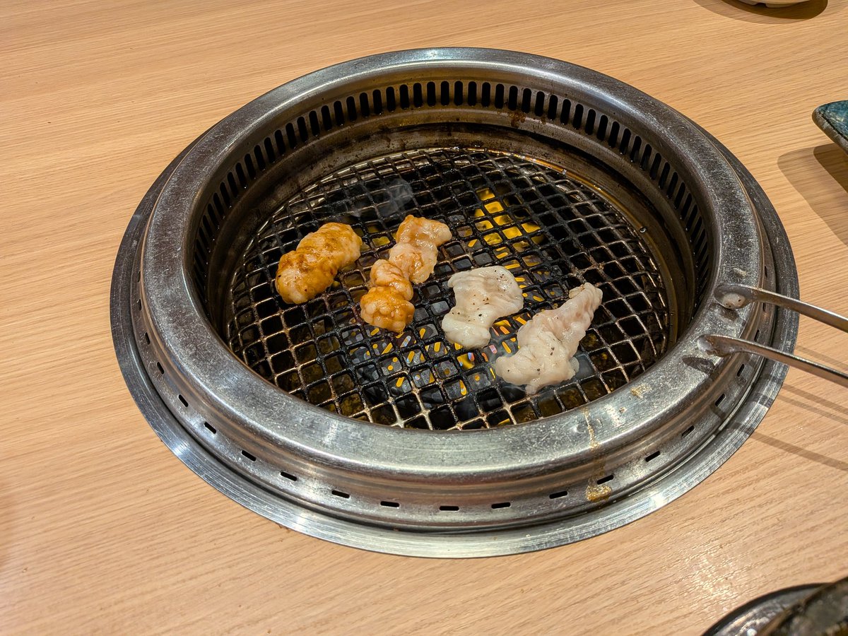 ユートム ID_A かめりあー tweet media
