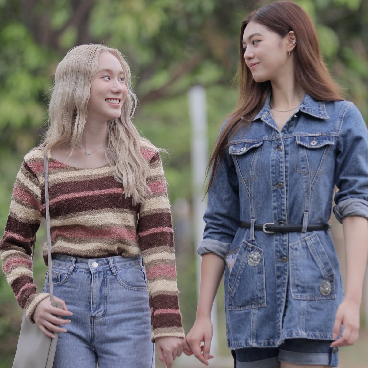 POV: เมื่อชวนเธอไปเดินเล่น แต่เธอดันเดินเข้ามาในใจเฉย💙🤎

Mini Series "RentalLoveLab ชั่วโมงทดลองรัก"
📍YouTube : K11D HOUSE
youtube.com/@k11d_house

#RentalLoveLab #ชั่วโมงทดลองรัก
#K11DHOUSE #GLSeries
#KittyPunch
#KittyNunthaphuck <a href="/nunthaphuck/">hellokitty_.kt</a>
#PunchNaphassanan