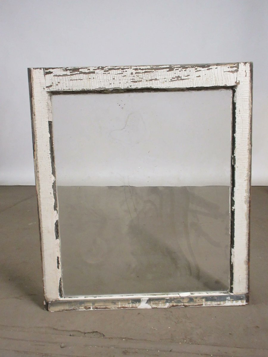 希少本　Worlds and Windows  Gilbert & e The high school art department is in search of old windows, no