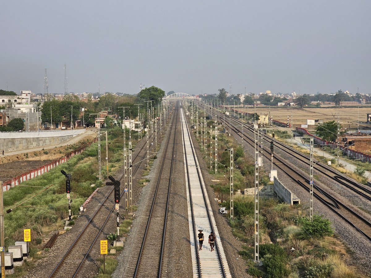 Trains of India 🇮🇳 tweet media