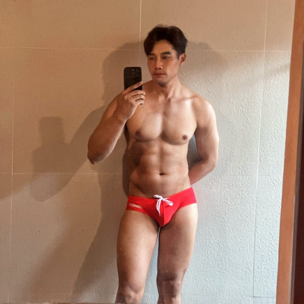 dodge_ji's tweet photo. แดงไหน??? https://t.co/yRTd1CF4fb