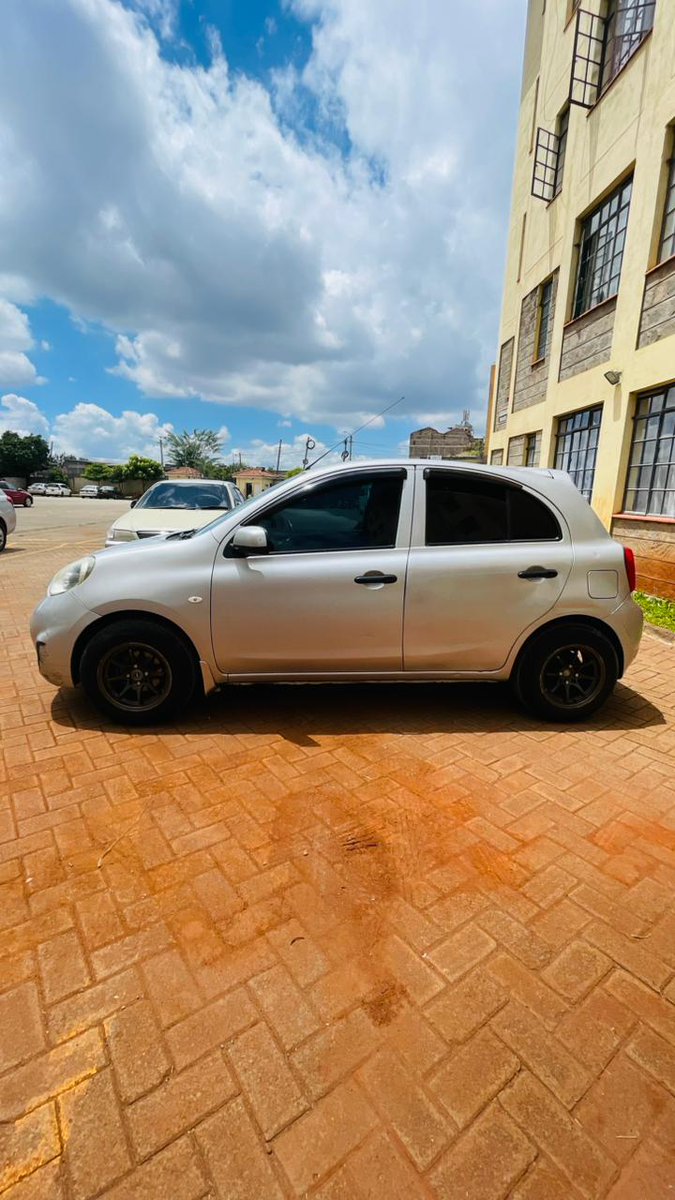 Nissan march Automatic 1200cc 485,000ksh 0799561061