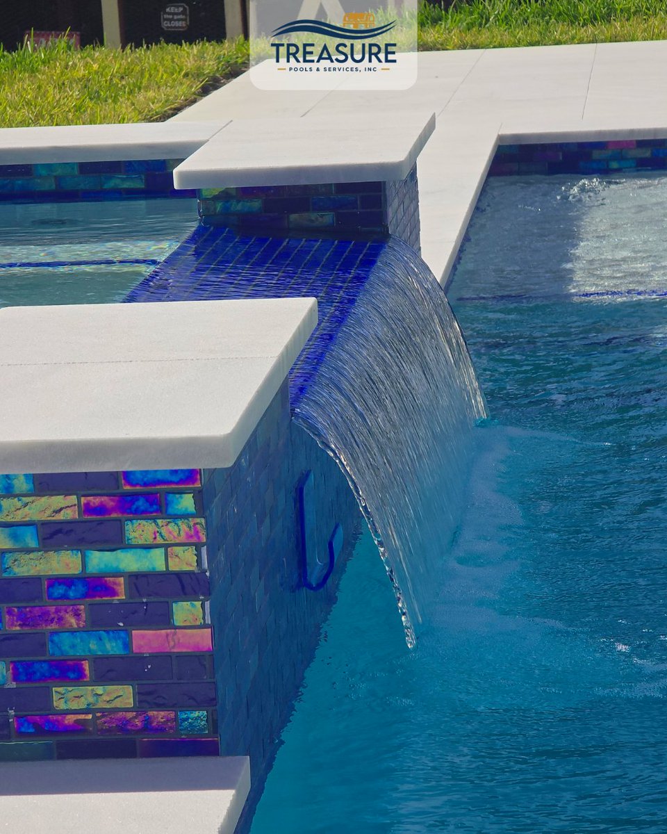 CraigPools's tweet photo. Simply Beautiful!

This new pool design has clean modern lines with an attached raised spa with spillover. The design includes entry steps and a shallow lounging area, complemented by a light marble deck and coping for a sleek, contemporary look. 
#pooldesign #poolbuilder https://t.co/xaOXQNZH77