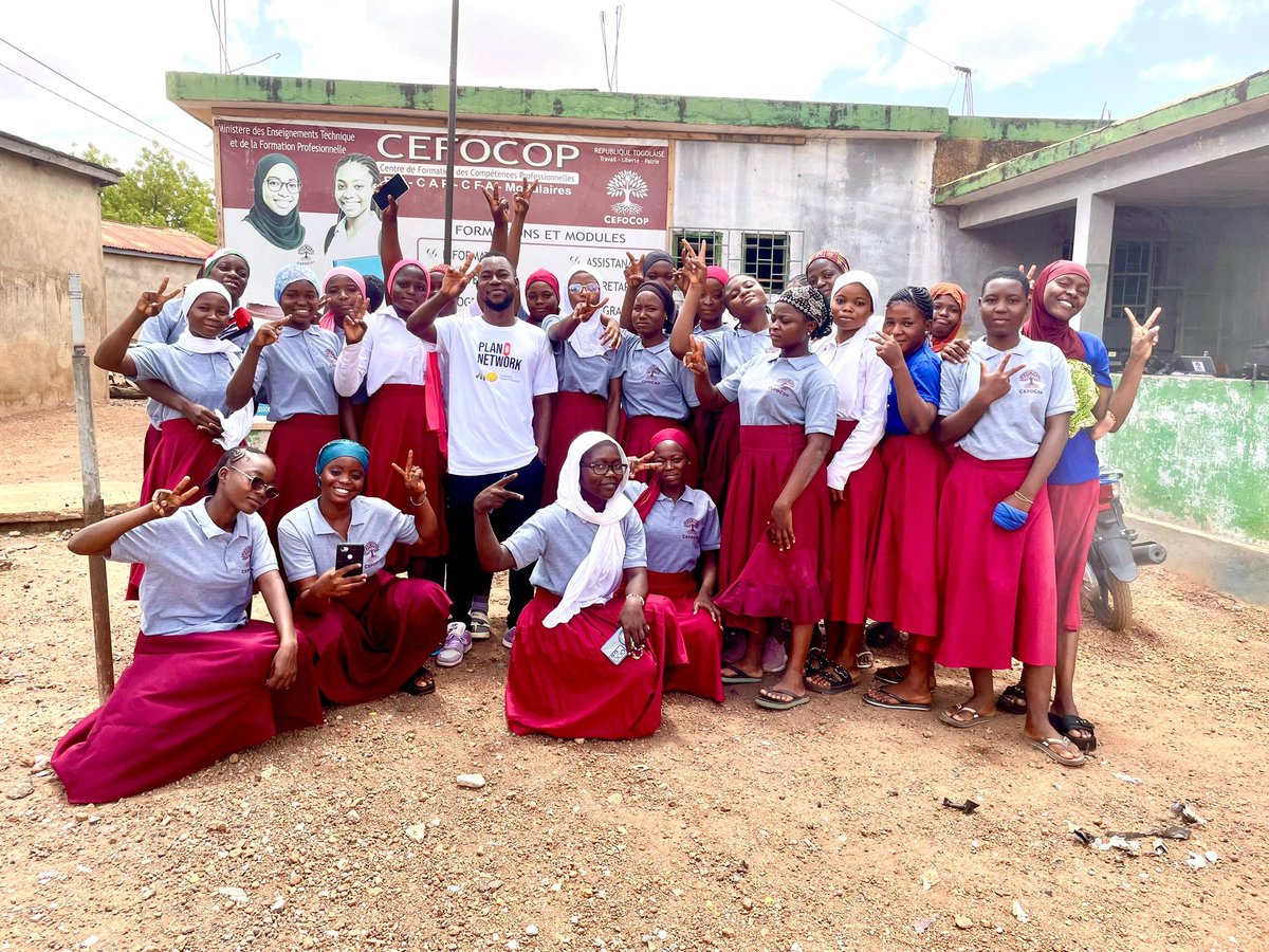 Togo_Bitcoin's tweet photo. Le Bitcoin au nord du  Togo 🇹🇬⚡

Ce matin, un membre  de la Togo Bitcoin Community (avec les ressources de @planb_network ) a animé une séance d’éducation sur Bitcoin au profit des jeunes femmes du centre de formation CEFOCOP 

Sensibiliser, éduquer et transmettre les connaissances autour de Bitcoin partout au Togo reste notre mission.

L’adoption commence par l’éducation...

#TogoBitcoin #TogoBitcoinCommunity #Bitcoin #BitcoinAfrica #WomenInBitcoin #BTC
