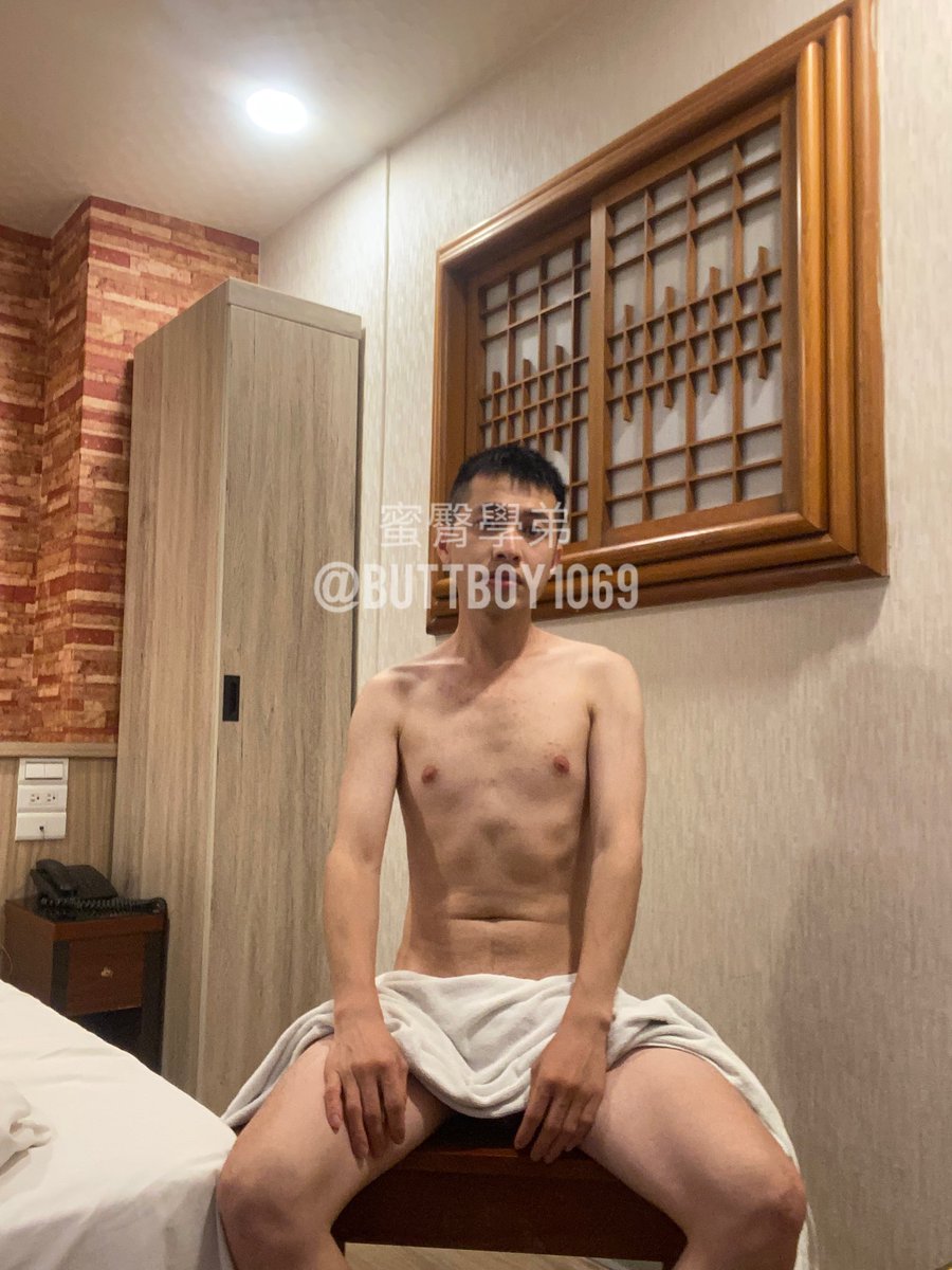 buttboy1069's tweet photo. 歡迎找我按摩哦！
高雄地區🙂 https://t.co/VJ1ZB0bUWv