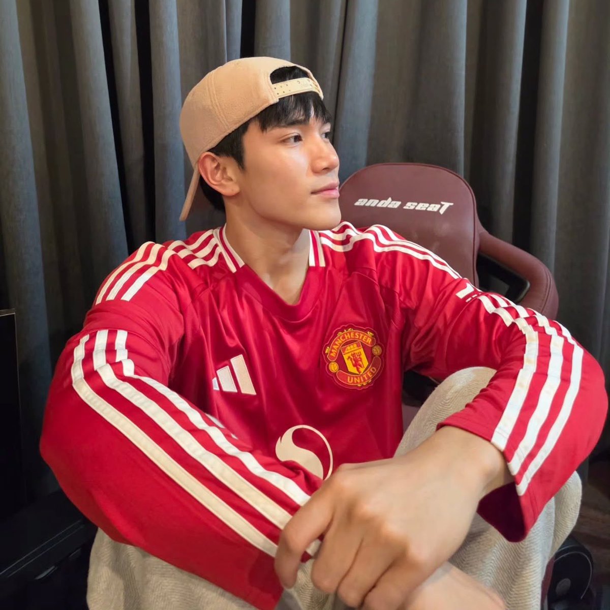 ยัยเร้ก ૮ ․ ․ ྀིა tweet media