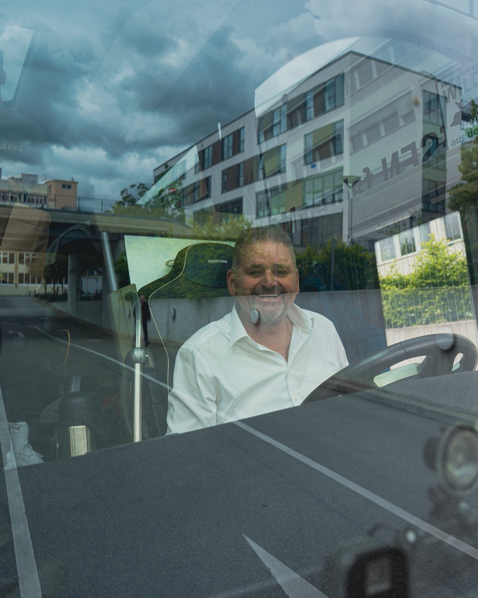 MHP_RIESEN's tweet photo. Ludwigsburg - Würzburg - Ludwigsburg ✅
Ludwigsburg - Rostock 🔛🛣️
Knapp 12 Stunden nach der Rückkehr aus Unterfranken geht's gen Ostsee und gen Rostock. Knapp 800 Kilometer liegen zwischen uns und dem ersten Play-In-Spiel. Abfahrt!
#HROLUD https://t.co/0AEB2WjMZo