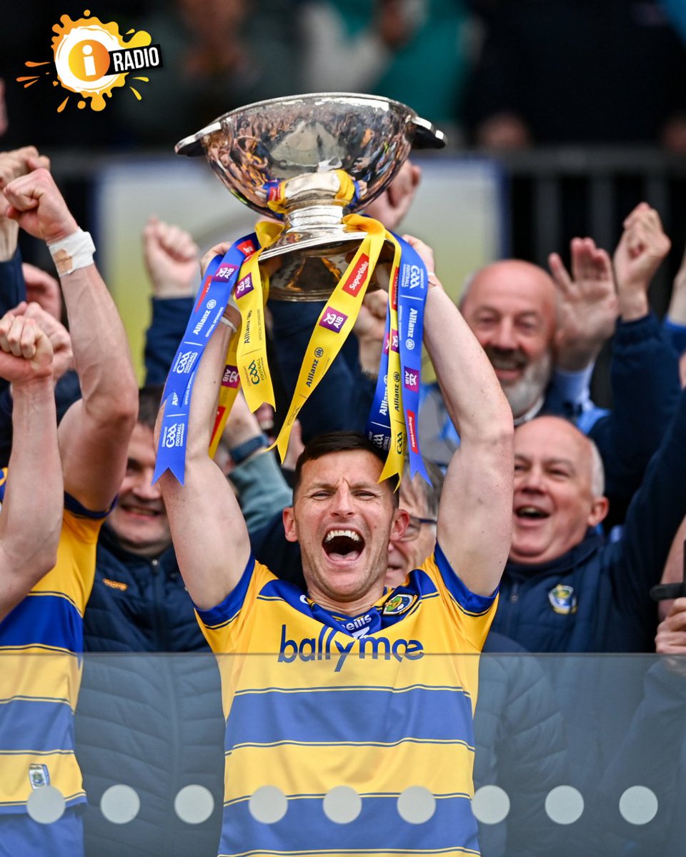 ThisisiRadio's tweet photo. The very best pictures of Roscommon's 3-21 to 2-22 win over Galway in the Men's Connacht Senior Football Championship final 🎉

#Roscommon #GAA #Connacht #Galway #Football https://t.co/nm7G4kRizN