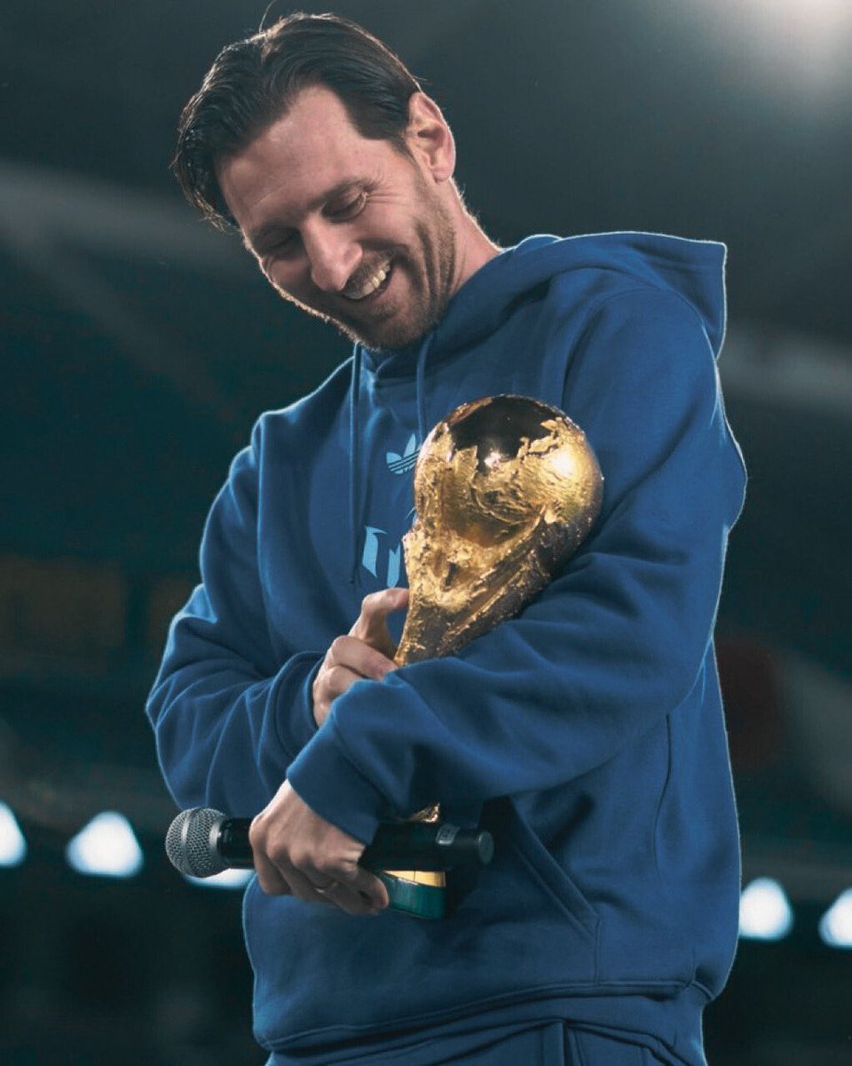 Messias30_'s tweet photo. Falta 1 mes.

A defenderla, capitán. https://t.co/WrzCis5JRK
