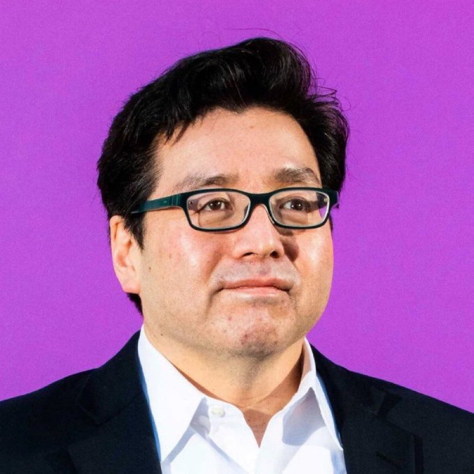 PolymarketMoney's tweet photo. TOM LEE’S $BMNR NOW HOLDS 5.2M $ETH WORTH ~$13.4B https://t.co/HL6gmxUo9t