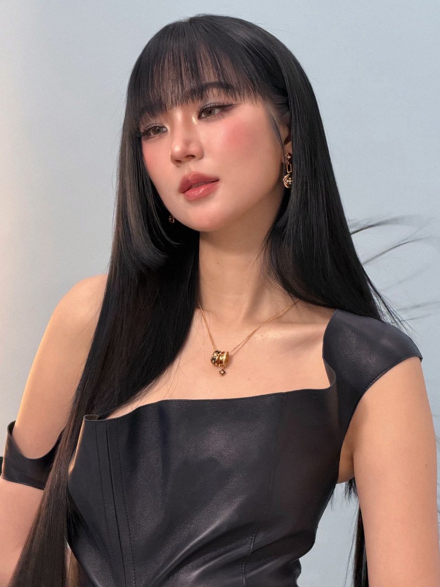 thitanaerng's tweet photo. who is she? 🎶 https://t.co/ipLHYuaLXB