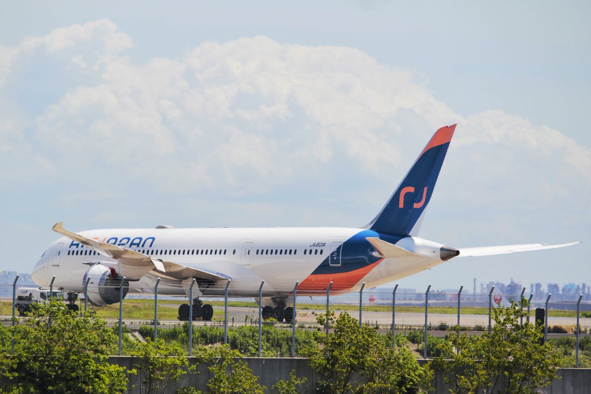 HNDに普段居ないはずのNQ(AJX＝AIR JAPAN)な788(JA801AとJA802A
