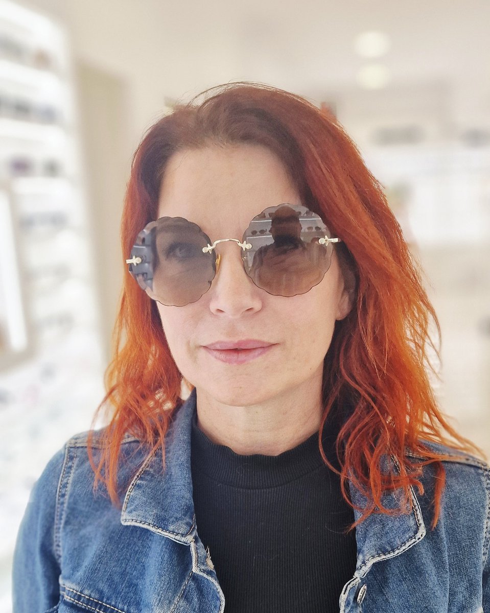 Julie Valmont tweet media