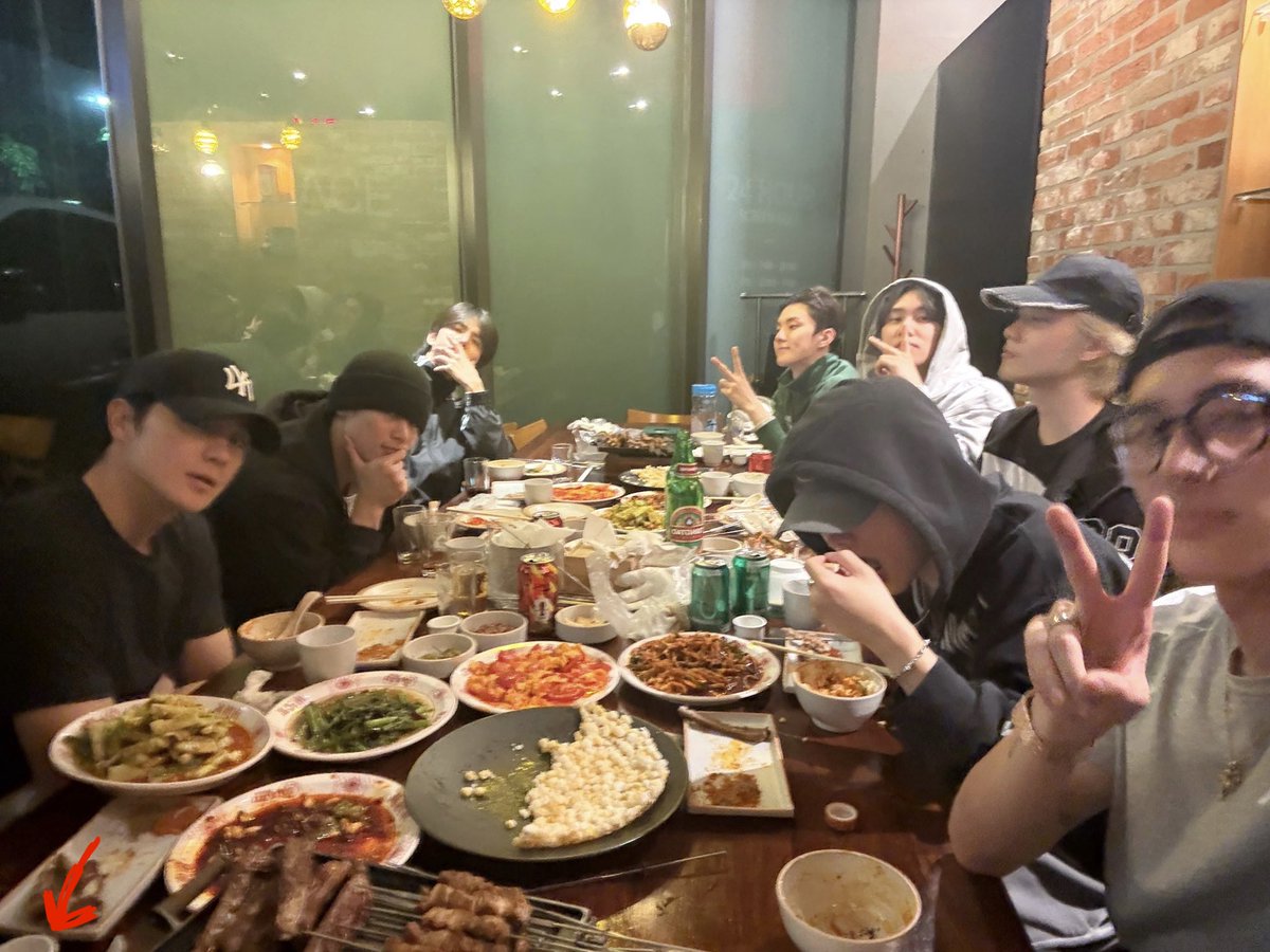 changminページ WAIT- also changmin wasn't there the whole live and only joined at