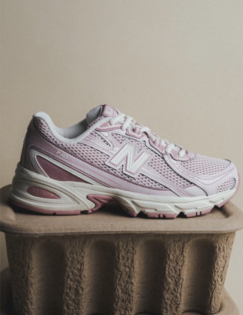 NEW BALANCE LIGHT PINK CANTIK BANGET PLEASEEE😭‼️