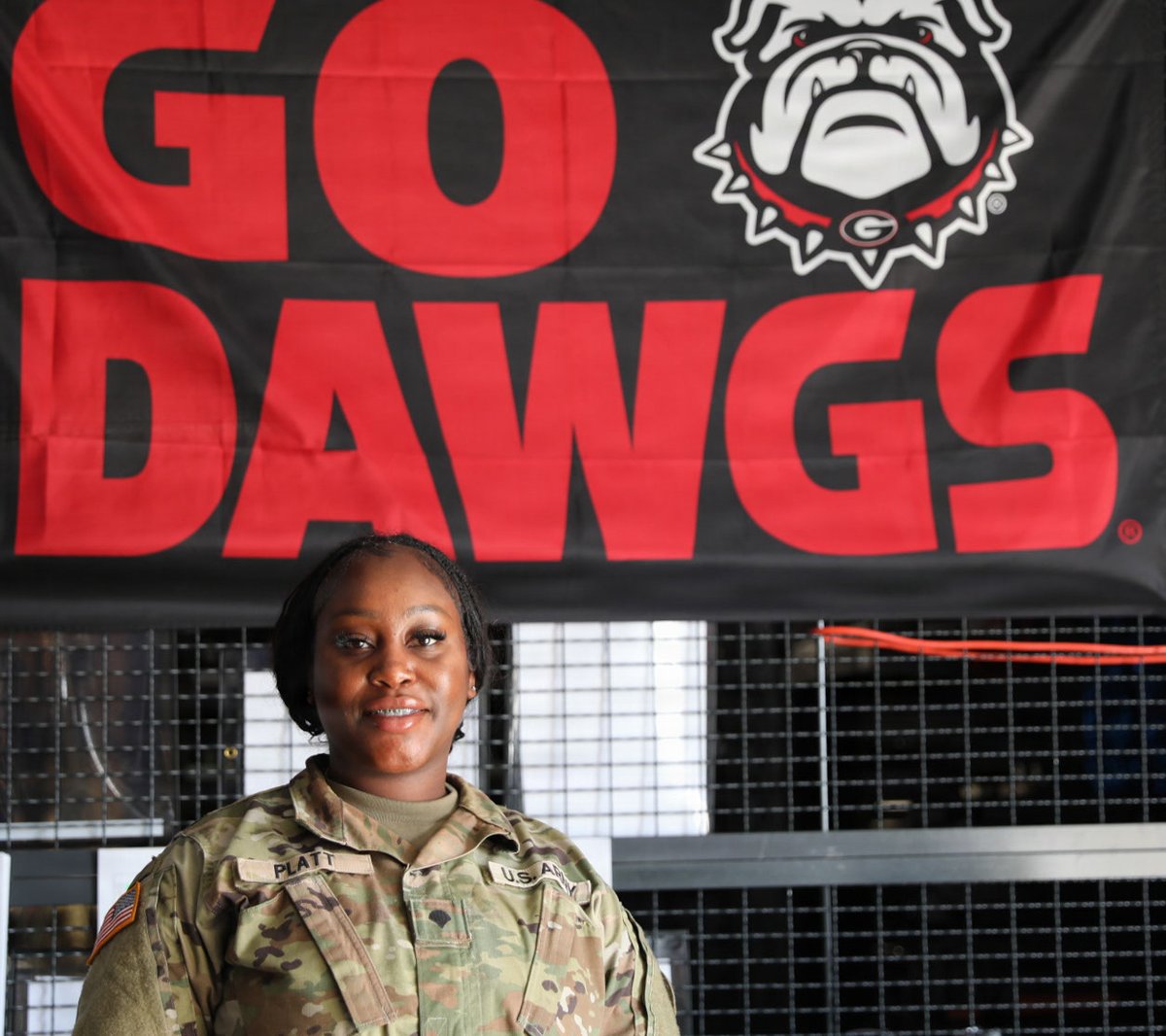 #WhyIServe U.S. Army Spc. Quatika Platt, an Automated Logistical Specialist plays a vital role in sustaining operational readiness in support of the JTF-DC mission. Platt ensures service members are equipped with the technical gear and resources necessary to execute daily. https://t.co/CPKumIF1qG