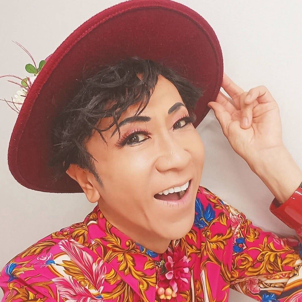 さとちん 里仙さんと、さとちんさん… ←里仙 さとちん→ すごい台本だゴン！www