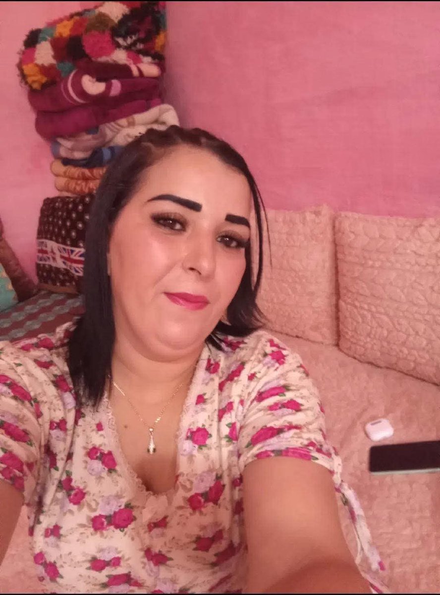 ام مینا tweet media