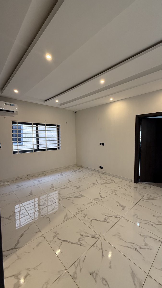 HouseMasterGh's tweet photo. For Sale
Modern 4 bedroom house 
📍Spintex Rd 
Price: Ghs3million (Slightly Negotiable)

Property
* Spacious compound 
* Spacious family and dining area
* Fitted kitchen 
* Guest bedroom 
* walk in closet and spacious balcony 

For details, call/whatsapp☎️ 0504385603/ 0243856807 https://t.co/S3EV8IsmQi