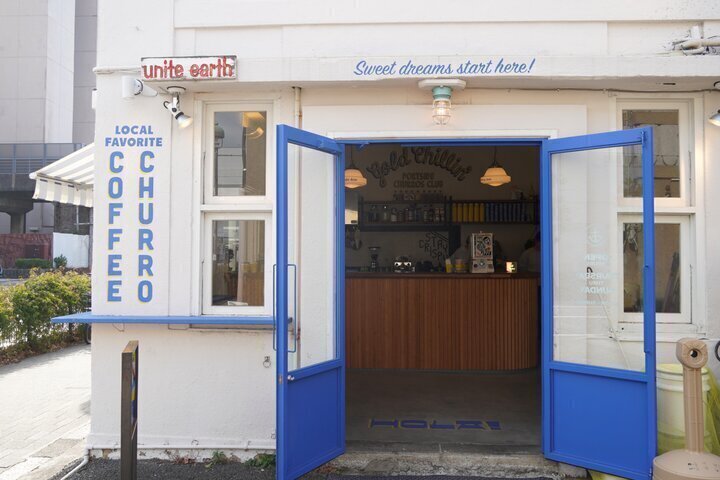 cotrip_twi's tweet photo. 横浜のレトロビルで見つけた、気になるカフェを5つご紹介。
紅茶専門店や隠れ家カフェなど、お気に入りの一杯とともに静かな午後のひとときを過ごしてみませんか。

詳しくはこちら⇒https://t.co/j87GUGlDXi https://t.co/DMs93S05Dg