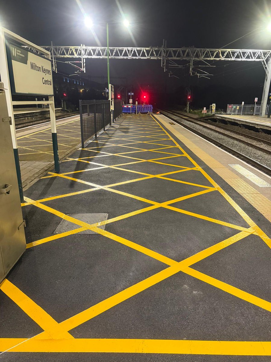 Steadline's tweet photo. Final works were completed at Milton Keynes Central Station during our Saturday night possession.

Works included installation of preformed gap reminders and platform end hatching, successfully completing the Platform 4 resurfacing project.

#RailInfrastructure #Steadline https://t.co/vg3uMQQFl1