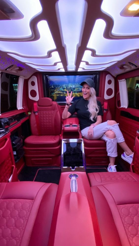 Evansbilionaire's tweet photo. Can't wait to be sharing my luxury lifestyle and car collections here, it makes me happy anytime I help people. Always understand that there's still much to give out.. https://t.co/uZ370LbE3m