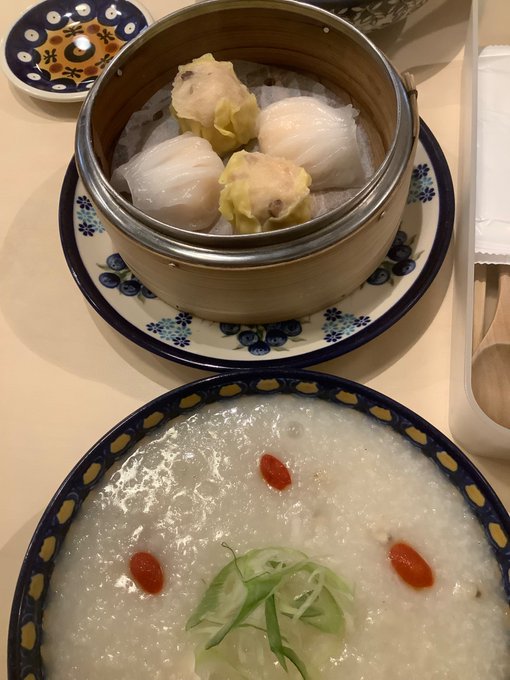 _maarr_0126__'s tweet photo. 練馬の3米3でお粥。味もスタッフさんも良い店だったのに、今月の20日で閉店です。地域の方にも愛されていたお店でした。こうやって海外の方が作った店が減っていくのは残念。 https://t.co/hE2jPuIkbM