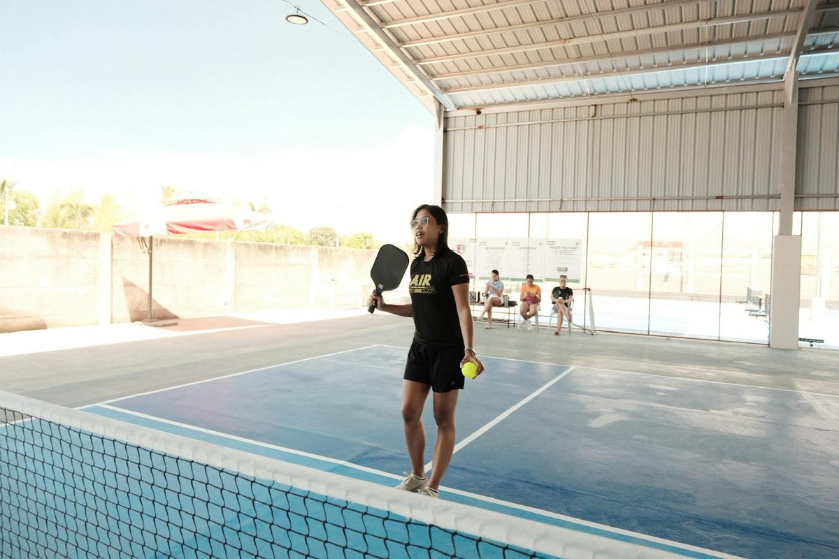 wigaile's tweet photo. Me as a pickleball coach:
(char² lang) https://t.co/A6gV28iiwC