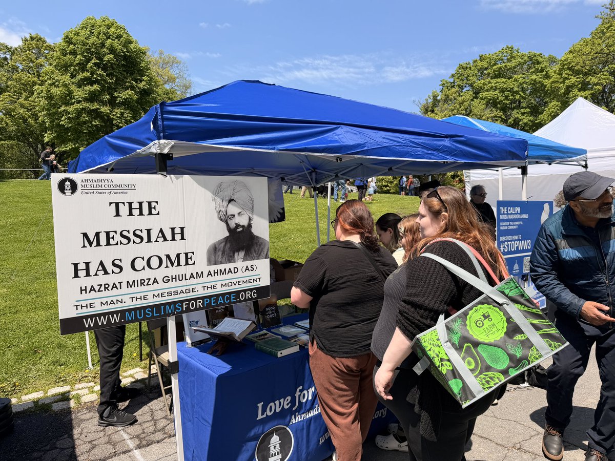 Ahmadiyya Muslim Community - Albany, NY tweet media