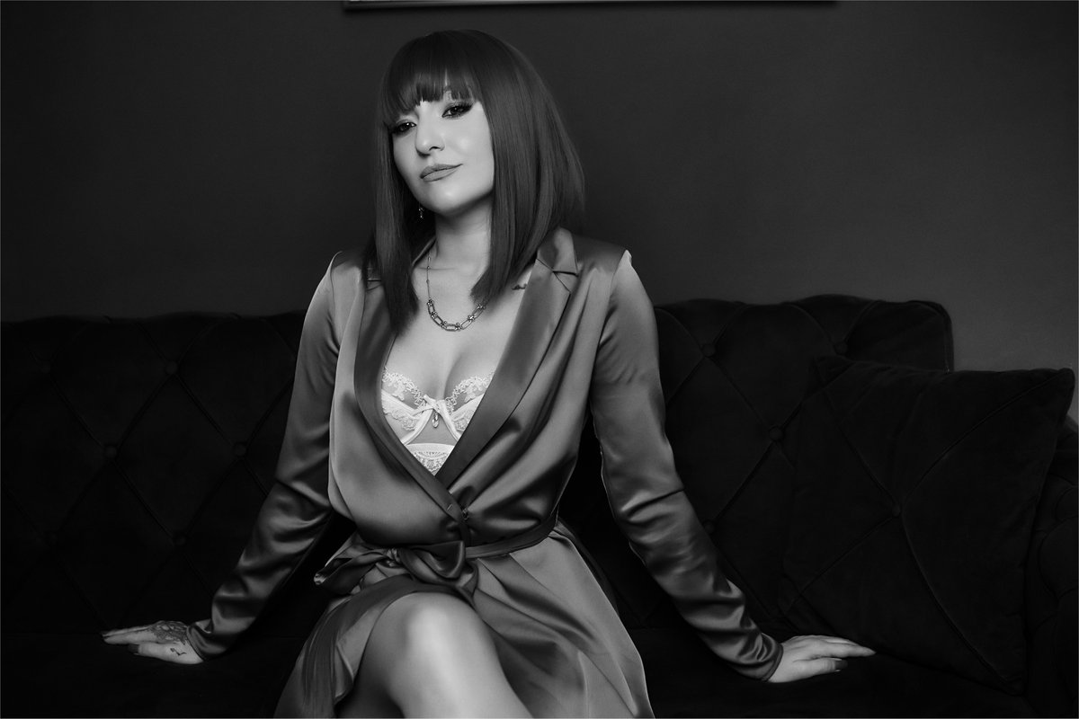 GoddessAlma tweet media