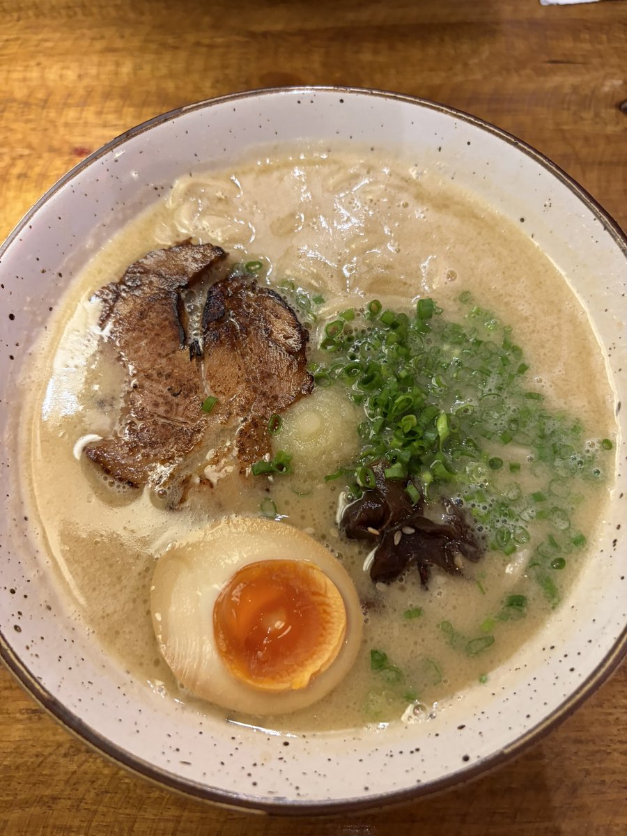 milicacute's tweet photo. โทรุราเมนขอนแก่น อร่อยมาก ไม่เลี่ยนไม่เค็ม กลมกล่อม #eatwithjibi #โทรุราเมนขอนแก่น https://t.co/xDO6FVCi8L