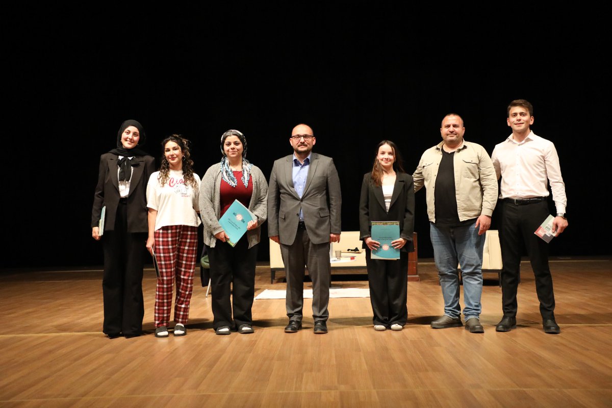 musalparslanuni's tweet photo. Sanatın Işığıyla Perde Kapandı: Muş Alparslan Üniversitesi 3. Tiyatro Günleri Tamamlandı

Haberin Tamamı Web Sayfamızda :https://t.co/kD3DbqrVEa https://t.co/bDY8MAgPUn