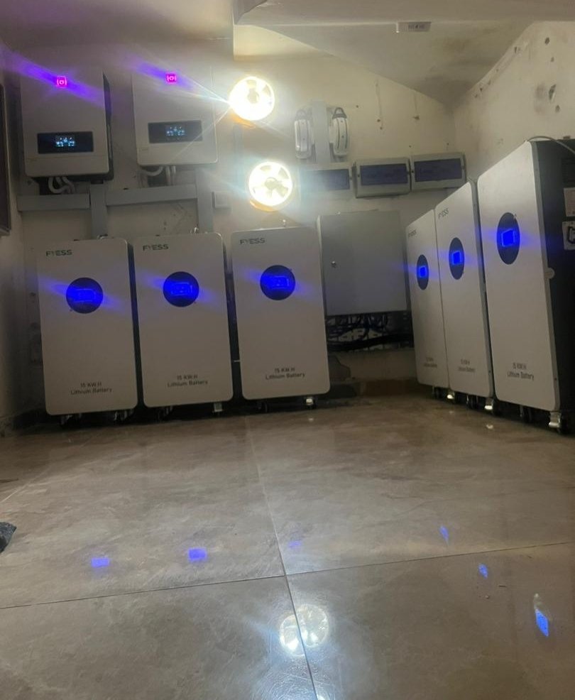 classykemi's tweet photo. @YOUNGPGTECH I run a solar energy company. We design and install solar systems and solar street lights for homes, estates, and businesses—reliable power, lower bills, and clean energy. https://t.co/8o90Ut787K
