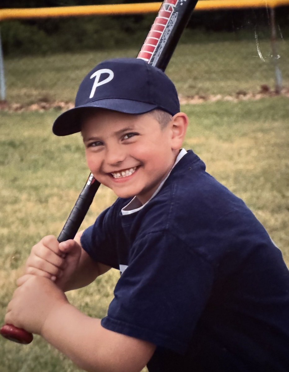 UHS__Baseball's tweet photo. Come celebrate our seniors today at 5:00 for senior day. Senior ceremony will start at 4:45. First pitch 5:00. Swipe through to see a couple seniors before and now. Congratulations boys. https://t.co/VTACX4sZYL