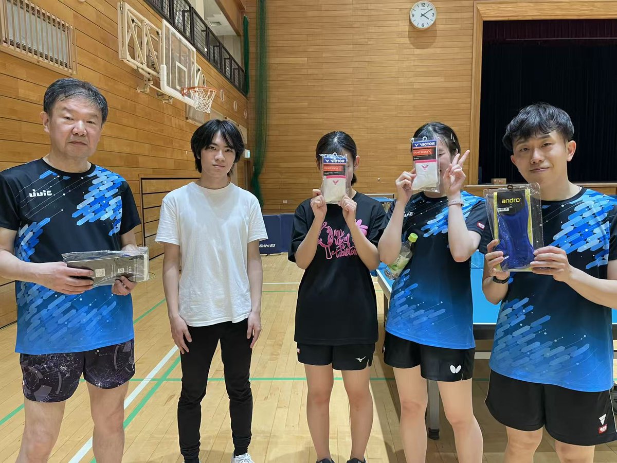 jctk2022's tweet photo. 【星☆TTC杯・試合結果②】

2026/05/10(日)
リーグ3：
　1位：ばつ丸せんせい
　2位：フリーダム東京
リーグ4：
　1位：チームせかつぶ
　2位：Team Light
　
▼今後大会▼
https://t.co/flHffSLCtK

@spinonlineworld
#SpinOnline
#スピンオンライン
#日中杯
#星卓球センター https://t.co/Rm8ZqPqdJZ