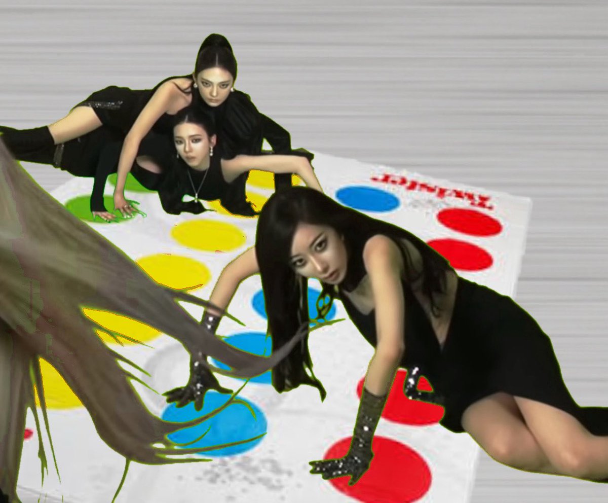 4CHOIJI's tweet photo. me and the girls playing twister https://t.co/4n4fdf5CH9