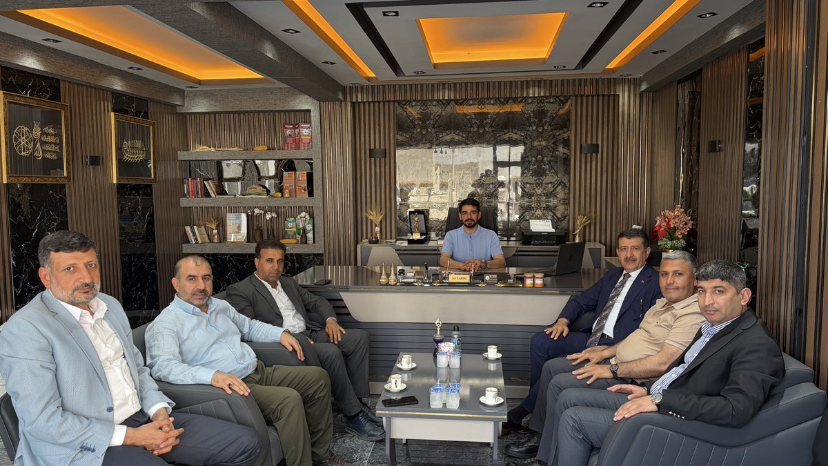 MehmetEkinci63's tweet photo. Kıymetli dostlarım Sn. Sait Ardan ve Sn. Abdurrahman Saçaklı’yı, yeni kurdukları AS TARIM bünyesinde ziyaret ederek hayırlı olsun dileklerimizi ilettik. Üretimin ve emeğin merkezi olan tarım sektöründe, çiftçilerimize rehberlik edecek bu güzide işletmenin hem sahiplerine hem de bereketin asıl sahibi olan çiftçilerimize hayırlar getirmesini; kazançlarının bol, yollarının açık olmasını temenni ediyorum.