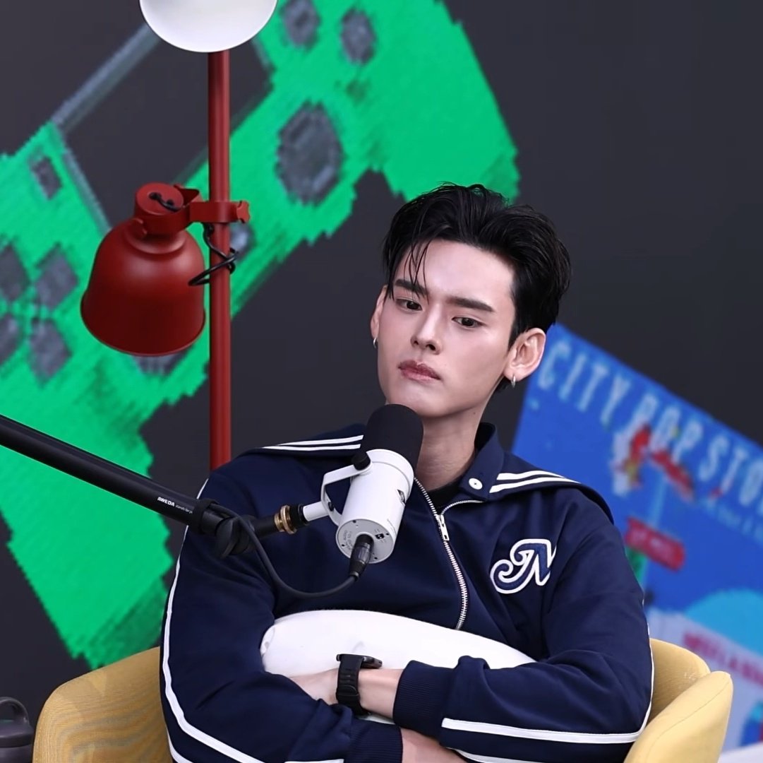 ดีใจที่พี่เนมาอยู่ตรงนี้แล้วยังได้เป็นตัวของตัวเองนะคะ และที่พี่เนพูดว่า "เวลาเราหันไปมองเขาตอนเราเพอร์ฟอร์มบนเวที ทุกคนดูเอ็นจอยกับเรา เป็นพลังและกำลังใจที่ดีมากๆ ที่ซ้อมมาคือคุ้มแล้ว"  ขอบคุณที่Appreciateการมีอยู่ของแฟนคลับนะคะ 🫶🥹

#KatanyupodcastxNAY
#NAY_PERSES