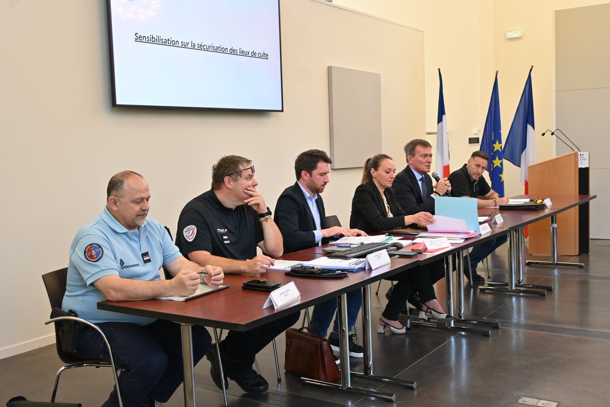 Image de Préfet de l'Aude - #Sécurité #LieuxDeCulte | Le préfet a réuni l'ensemble des responsables religieux du département afi