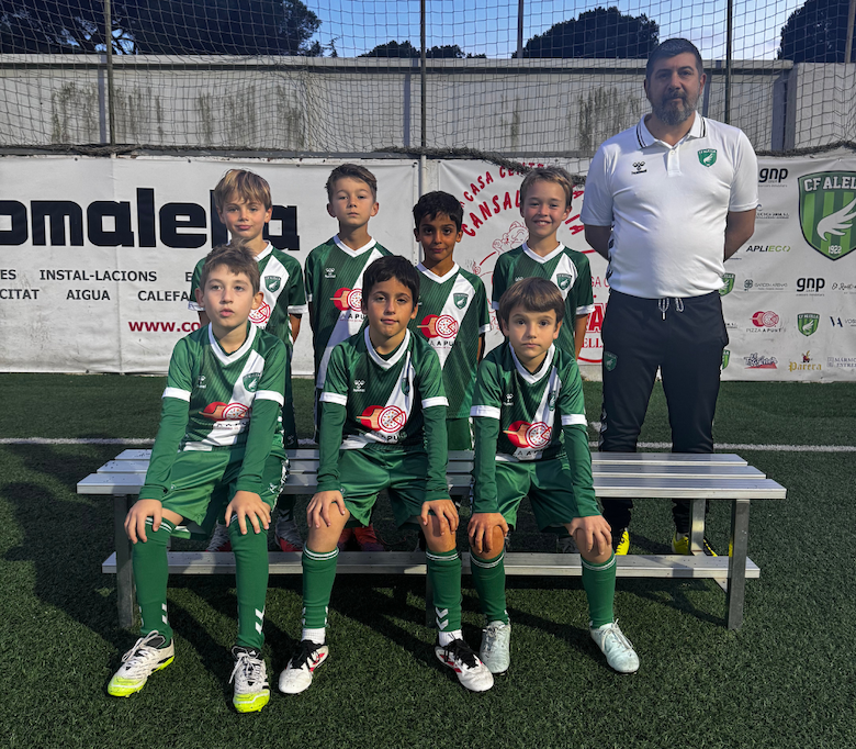 AlellaCF's tweet photo. El futur del CF Alella brilla: doble classificació per al play-off d’ascens 💚🔥⚽

El Benjamí S9 ‘A’ i el Benjamí S10 ‘B’ asseguren matemàticament la seva presència a la promoció després d’una temporada excel·lent 💚🔥⚽

https://t.co/cJmH369qNb

#Alella #futbolcat https://t.co/lZVWyetmOW