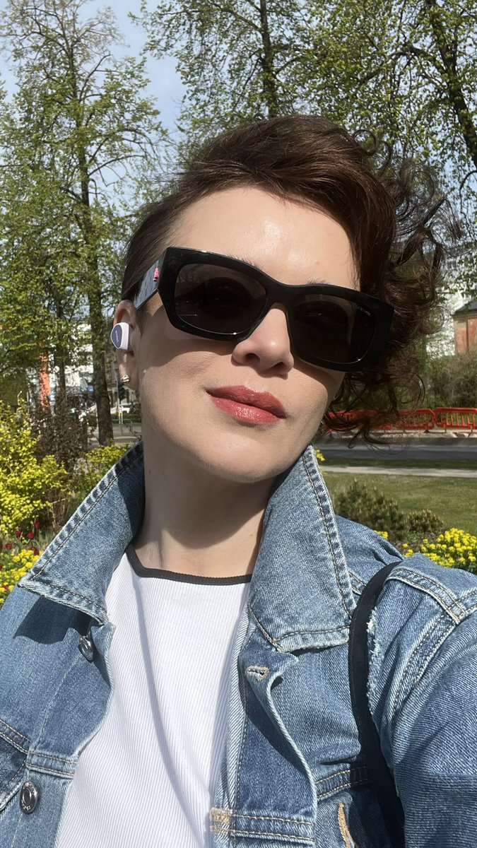 Lady Vesper tweet media